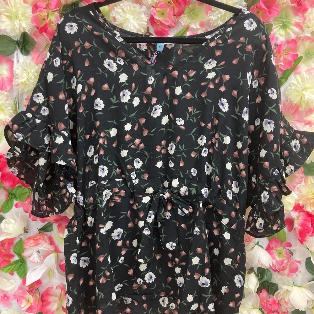 Floral Blouse with tie in front